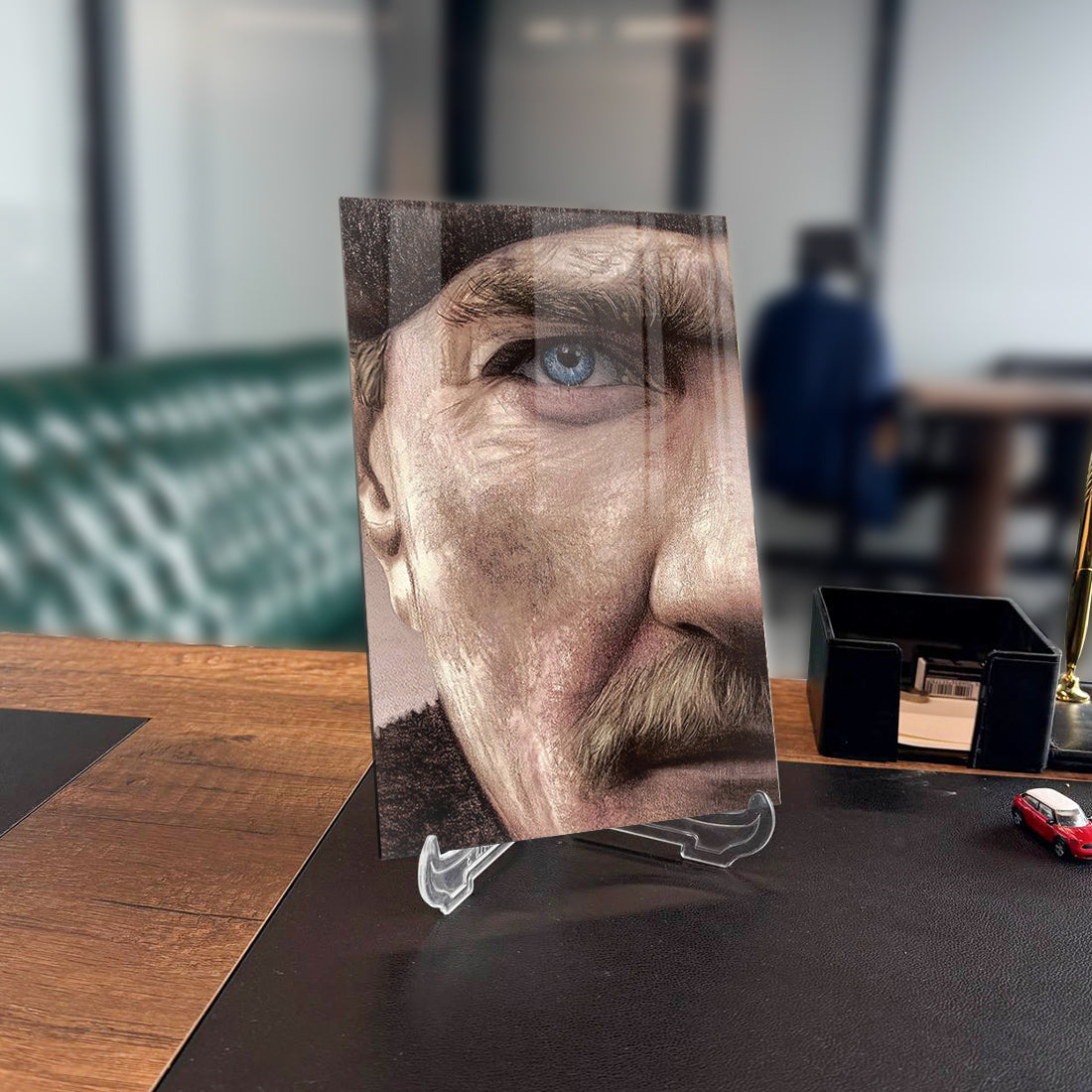 Atatürk 63 Cam Tablo