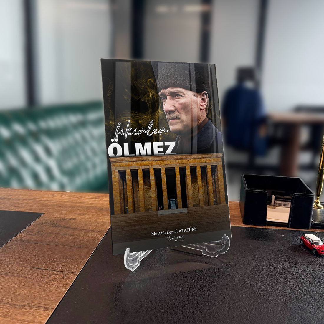 Atatürk 240 Cam Tablo with unique UV printing, showcasing modern design and high-quality tempered glass for durability.