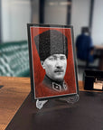 Atatürk 118 Cam Tablo, yüksek kaliteli UV baskı ile tasarlanmış, modern ofis dekoru için şık bir parça.