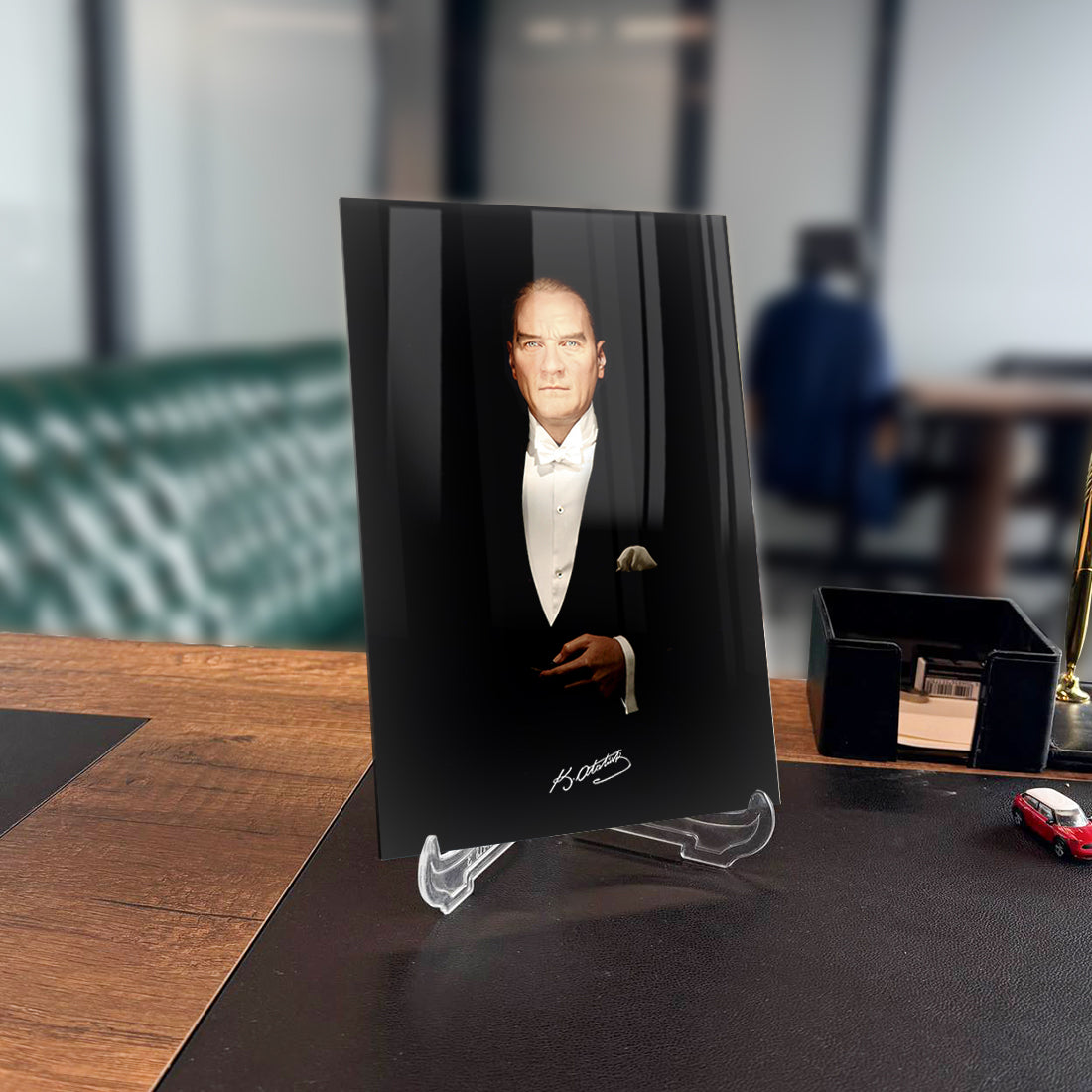 Atatürk 84 Cam Tablo