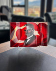 Atatürk ve Bayrak 1 Cam Tablo
