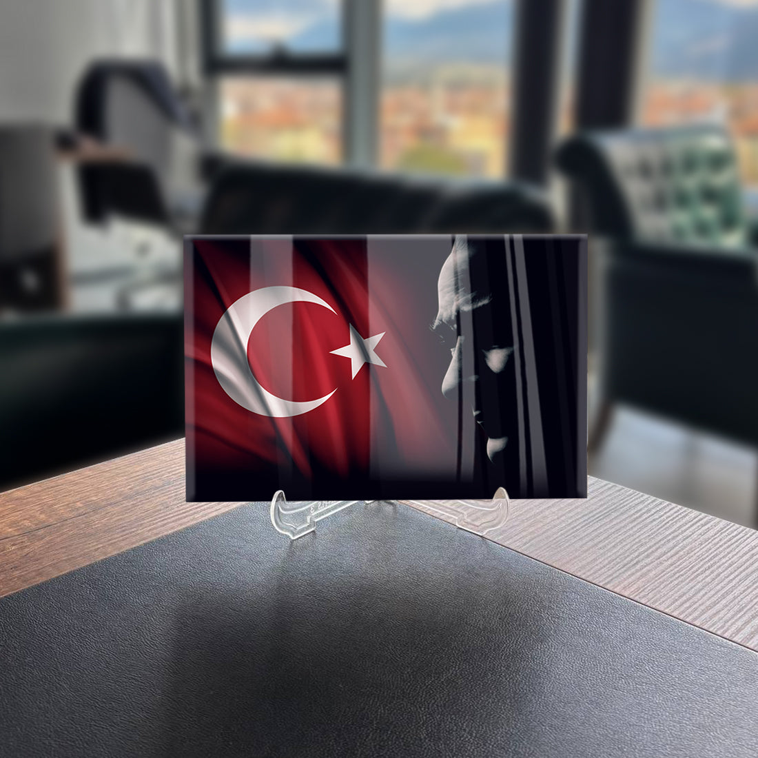 Atatürk ve Bayrak 3 Cam Tablo