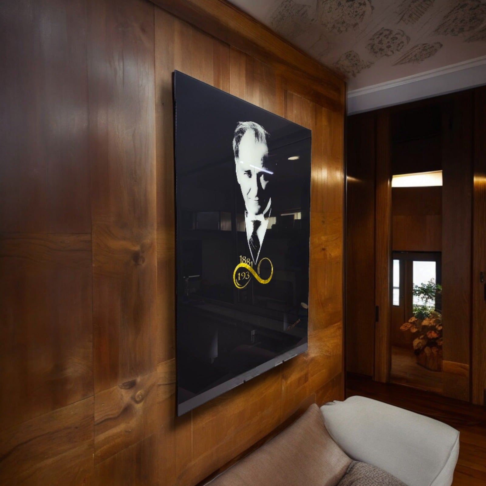 Atatürk 9 Cam Tablo, şık ve modern dekorasyon için yüksek kaliteli temper camdan yapılmış mizaçlı tablo.