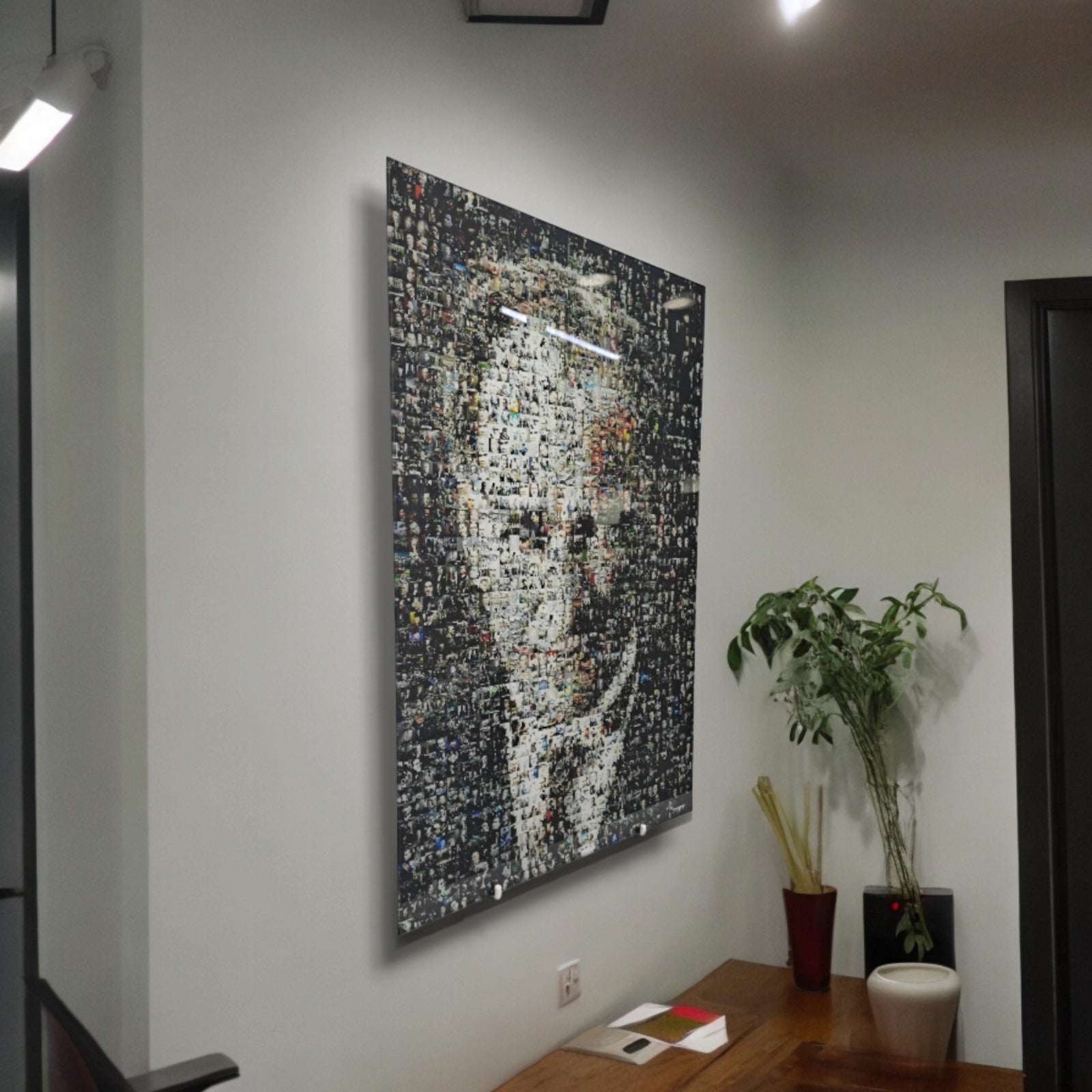 Atatürk 16 Cam Tablo, UV baskılı taraflara sahip, modern tasarım ile şık iç mekan dekoru.