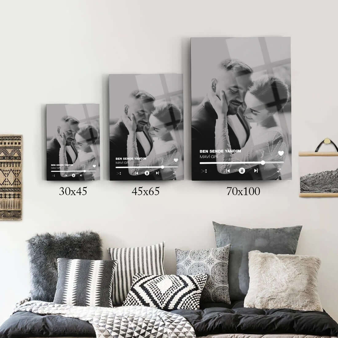 Kişiye özel tasarım cam tablo çeşitleri, modern ev dekorasyonu için ideal seçim. 30x45, 45x65, 70x100 boyutlarıyla sunuluyor.