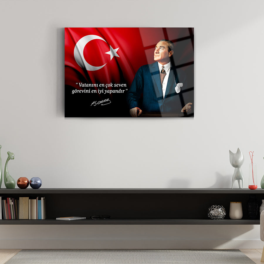 Atatürk 89 Cam Tablo featuring a portrait of Atatürk with the Turkish flag background, combining art and patriotism.