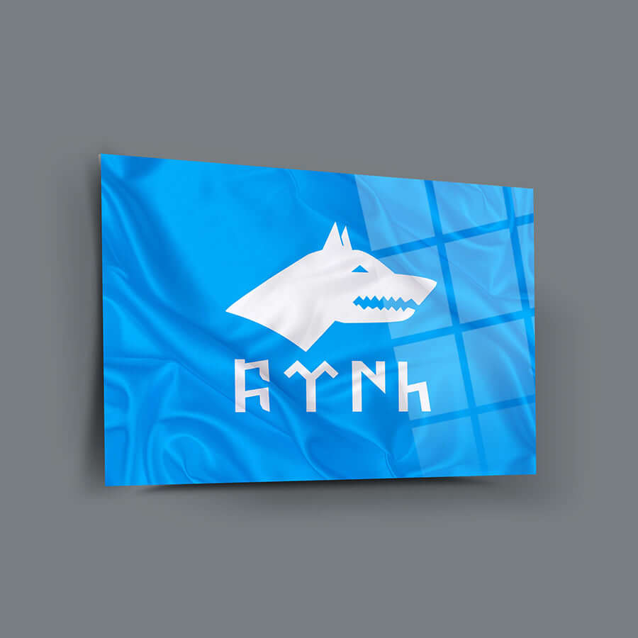 Göktürk Bayrağı Cam Tablo, 4 mm kalınlığında yüksek kaliteli temper cam, özel UV baskı ile tasarlanmış.