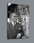 Atatürk 122 Cam Tablo, eşsiz tasarımlı sağlam cam tablo, yüksek kaliteli UV baskı ile şık dekorasyon.