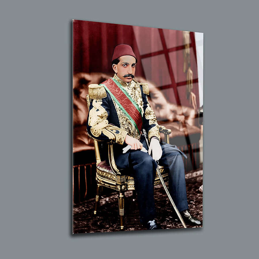 Abdülhamit Han 4 mm cam tablo, UV baskı ile özel tasarlanmış, yüksek kaliteli dekoratif sanat eseri.