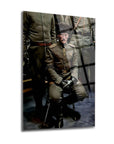 Atatürk 169 Cam Tablo featuring a seated officer in military attire, ideal for modern home decor.