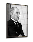 Atatürk 177 Cam Tablo, yüksek kaliteli UV baskıyla tasarlanmış şık dekoratif ürün, dayanıklı cam yapısı.