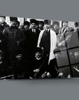 Historical black and white image of Atatürk with Çerkez Ethem and his men, displayed as a cam tablo.