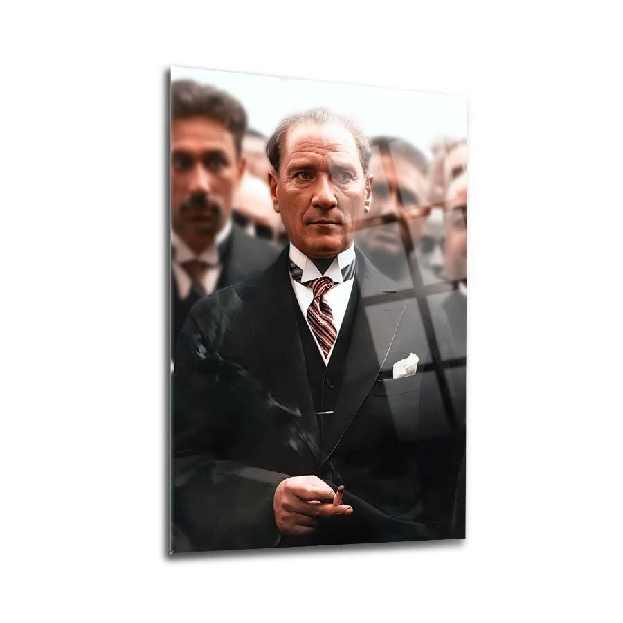 Atatürk 242 Cam Tablo - yüksek kaliteli temperli camdan şık tasarım, dayanıklı ve özel UV baskılı dekoratif tablo.