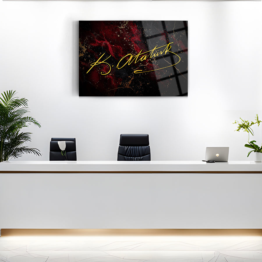 Atatürk İmzası Cam Tablo, şık ofis dekorasyonu için kaliteli UV baskı ile yapılmış özel tasarım.