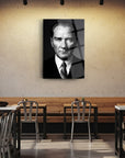 Atatürk Siyah Beyaz Yakın Çekim Portre Cam Tablo | SRD Concept