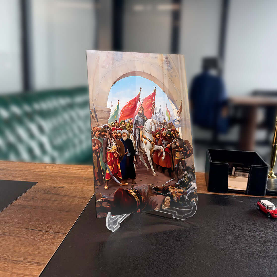 Muhsin Yazıcıoğlu Bayrak Cam Tablo with historical scene, durable tempered glass, and UV printing