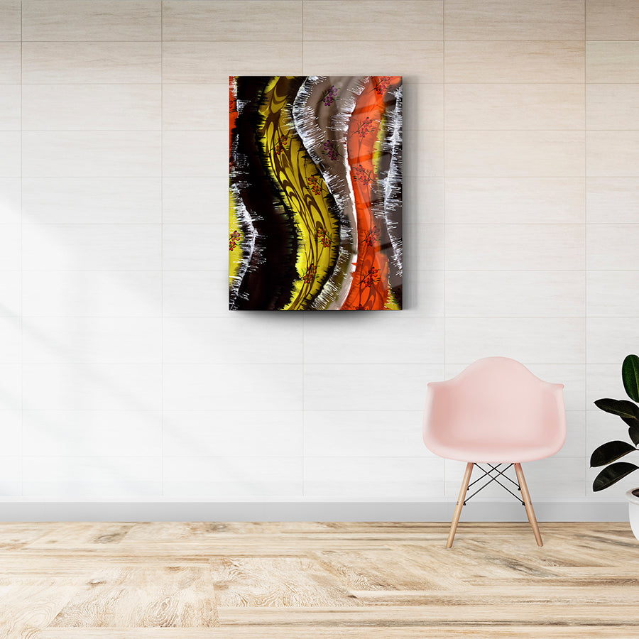 Renkli Dalgalar Cam Tablo, modern iç mekan dekorasyonu için şık ve dayanıklı sanat parçaları.