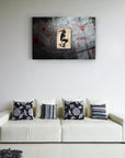 Joker Kartı Cam Tablo on a stylish living room wall above a white sofa with decorative pillows.