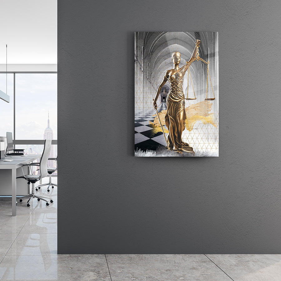 Themis Heykeli 2 Cam Tablo in an elegant office setting, showcasing the golden depiction of justice.