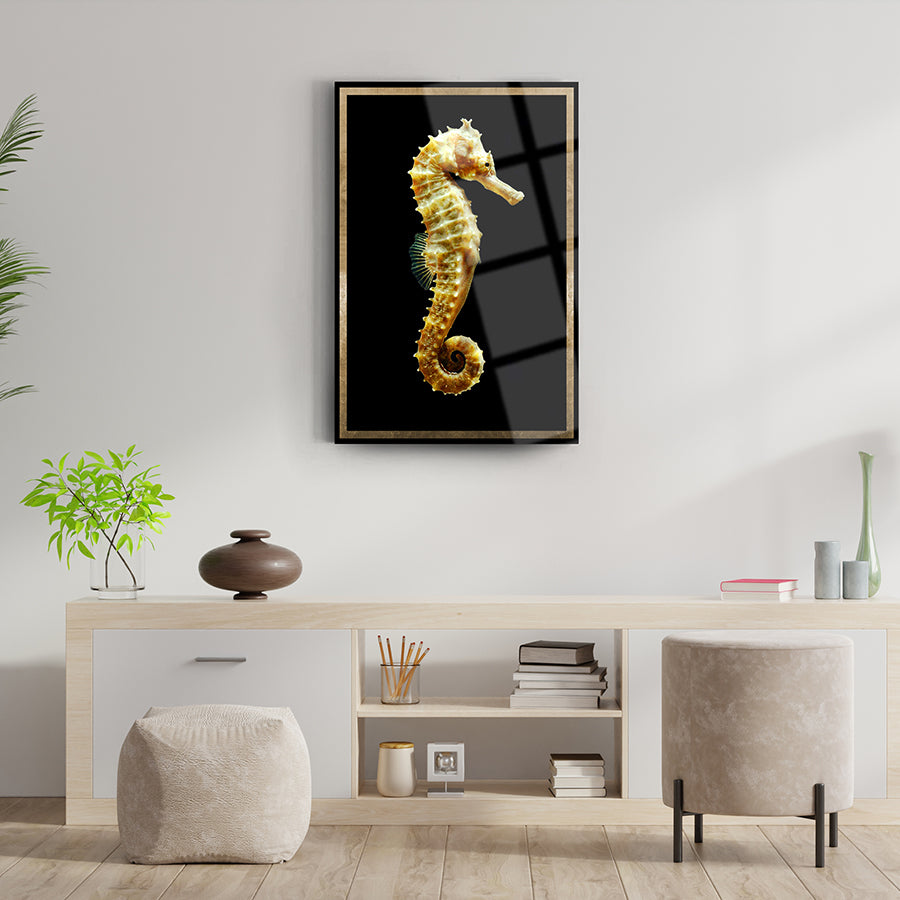 Deniz atı temalı şık cam tablo, modern dekorasyon için mükemmel bir parça.