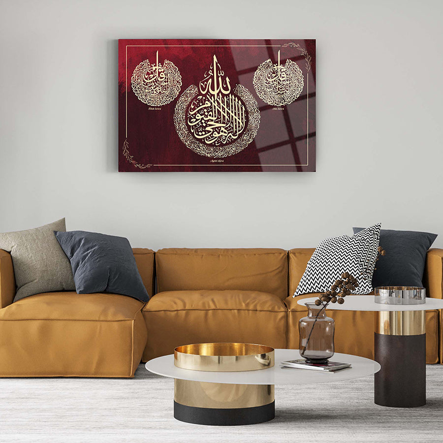 Ayetel Kürsi Felak Nas 1 Cam Tablo displayed in a stylish living room with modern decor.