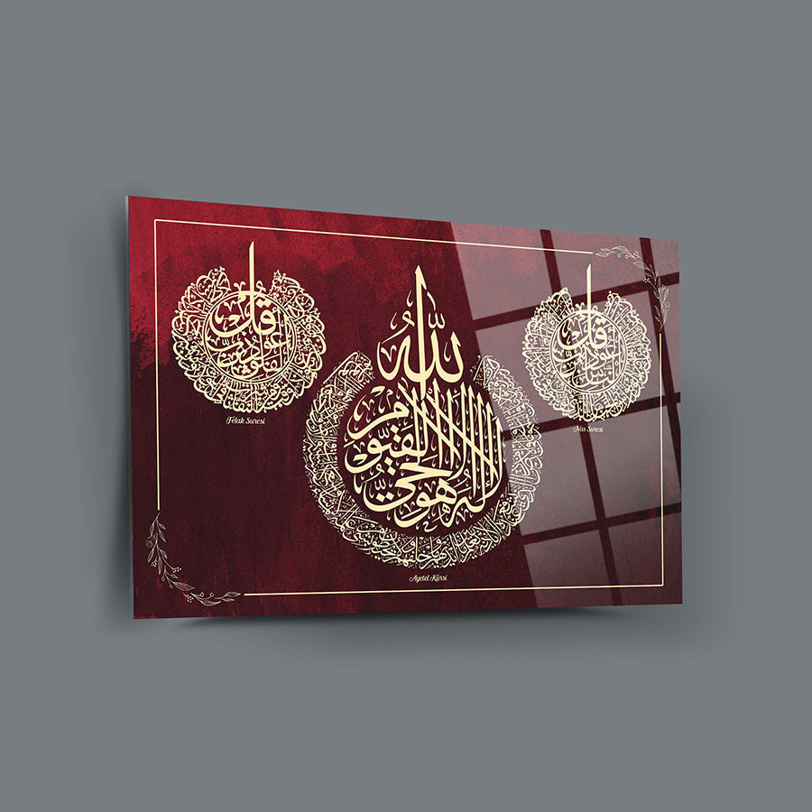 Ayetel Kürsi Felak Nas cam tablo with intricate Arabic calligraphy on a rich red background.