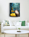 Elegant Altın Geyik 1 cam tablo displayed in a modern living room with stylish decor.