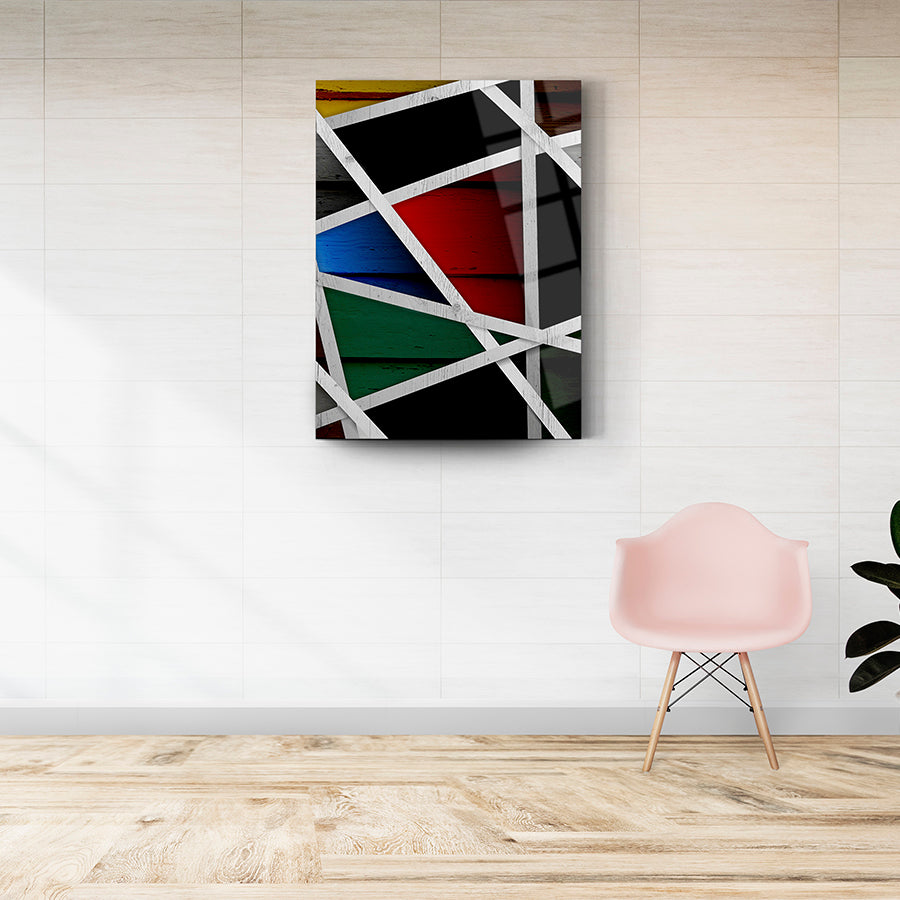Eskitme Ahşap Cam Tablo, modern dekorasyon için özel UV baskı ile tasarlanmış, renkli geometrik desenler.