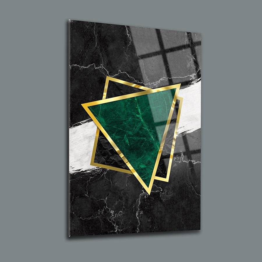 Geometrik desenli 13 cam tablo, yeşil üçgen detaylı modern duvar sanatı, şık iç mekan dekorasyonu.