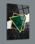 Geometrik desenli 13 cam tablo, yeşil üçgen detaylı modern duvar sanatı, şık iç mekan dekorasyonu.
