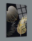 Altın palmiyeler ile modern cam tablo, şık tasarım ve UV baskı ile oluşturulmuştur.