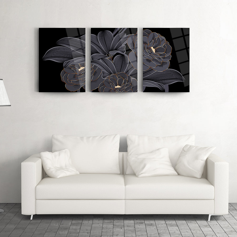 Bahçe Gülü 3'lü set cam tablo, şık ve modern tasarımla oturma odası dekorasyonuna elegan bir dokunuş getirir.