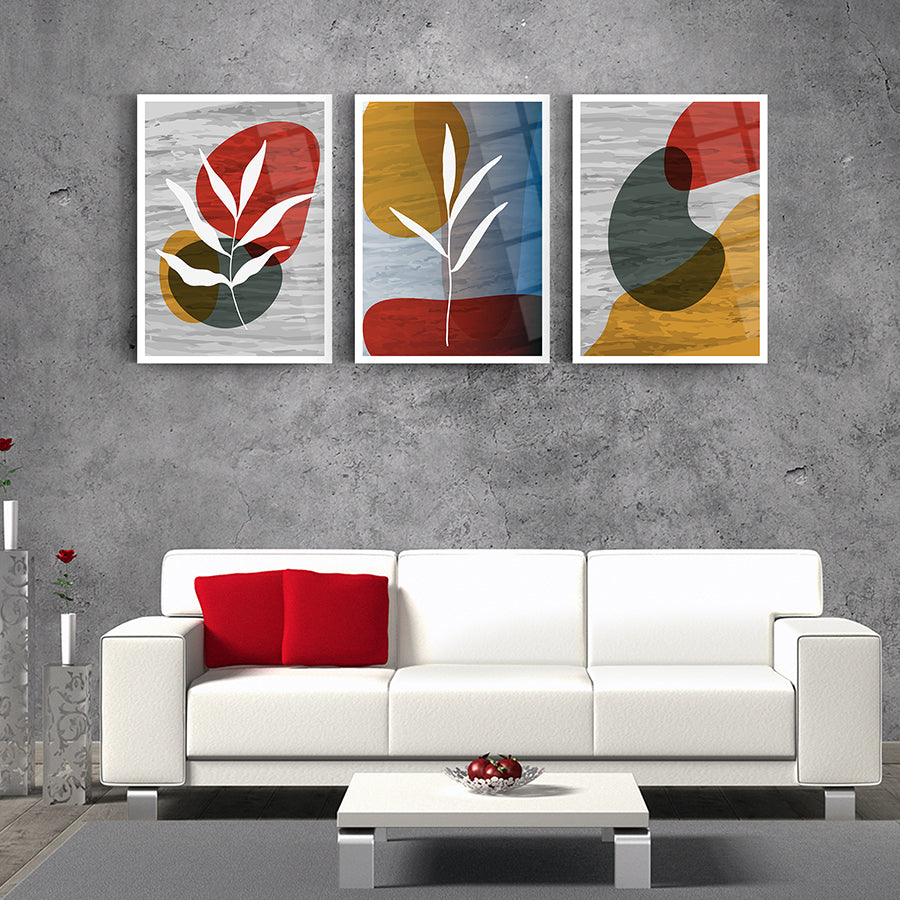 SRD Concept 3-piece set of art glass wall decor, featuring vibrant leaf patterns, enhancing modern interior design.