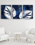 Mavi Beyaz yapraklar 3'lü set cam tablo, zarif tasarım ve modern dekor için ideal.