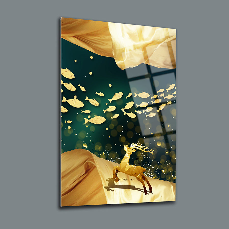 Altın balıklar ve geyik figürüyle zarif cam tablo, yüksek kaliteli UV baskı, şık dekorasyon.