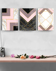 Geometrik Desen-4 3'lü Set Cam Tablo, modern duvar dekoru, şık pastel renkler ve altın detaylar ile.