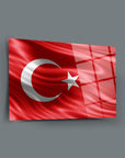 Şık Türk Bayrağı tasarımı, 7 mm kalınlığında cam tablo, dayanıklı ve yüksek kaliteli UV baskı.