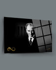 Modern Atatürk glass wall art, featuring UV printing on 4 mm tempered glass, stylish and durable home decoration.