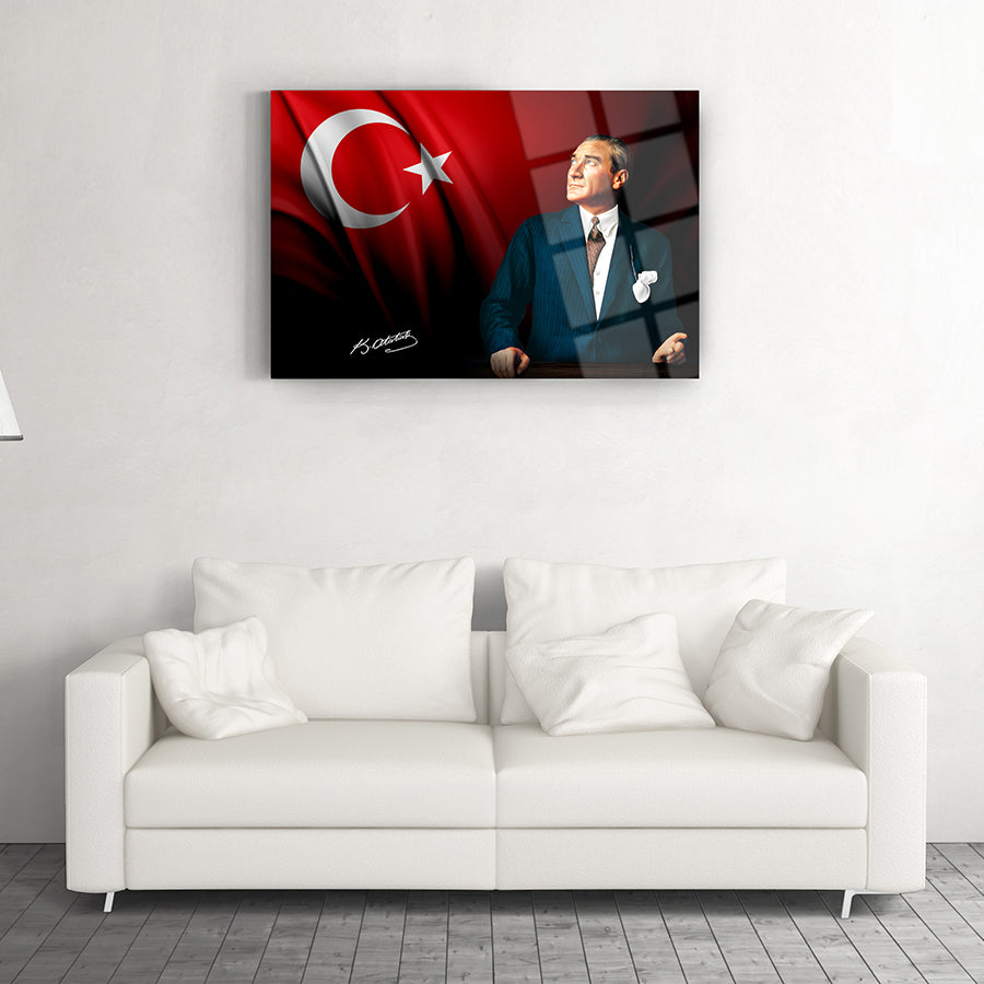 Beautiful Atatürk 38 Cam Tablo showcasing a portrait with Turkish flag, perfect for modern home decor.