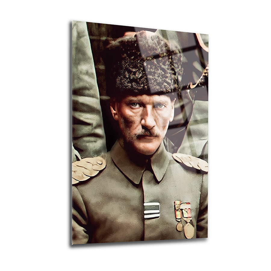 Atatürk 46 Cam Tablo, yüksek kaliteli UV baskı ile tasarlanmış, özel korumalı cam tablo.