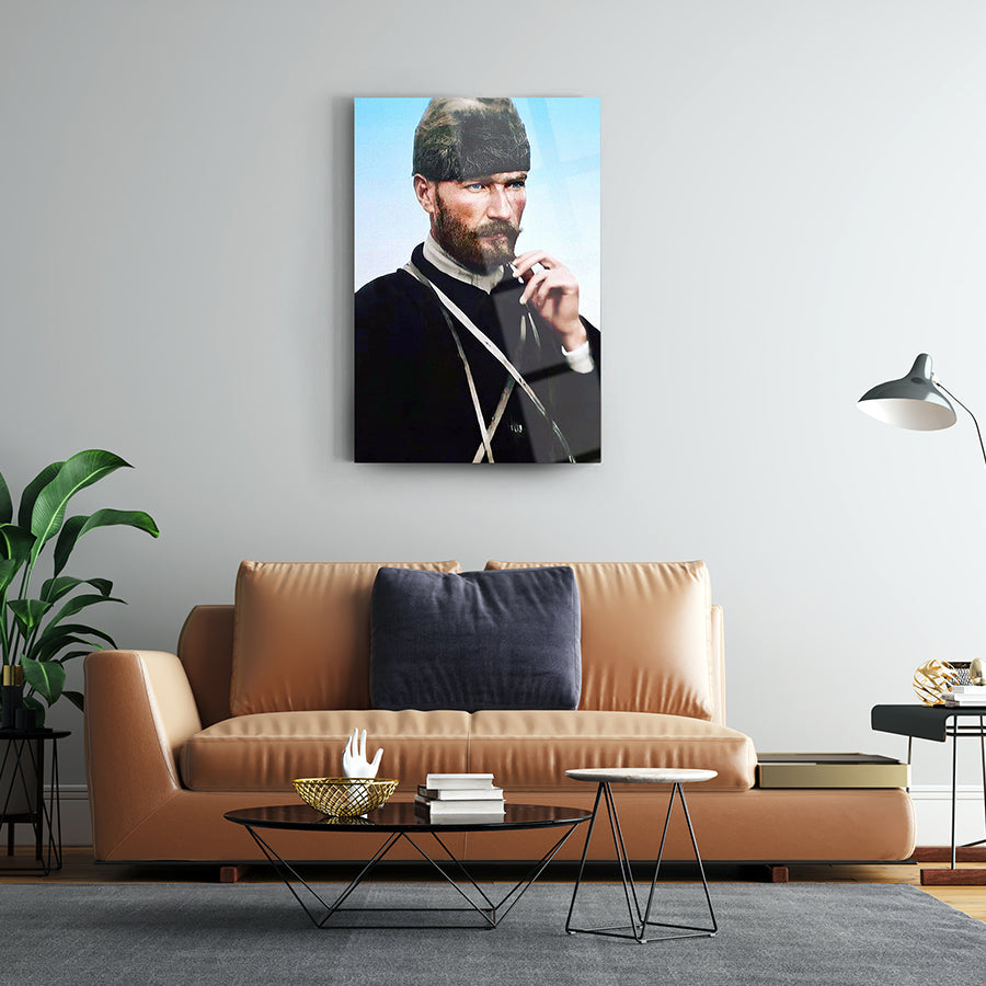 Atatürk 56 Cam Tablo in a modern living room, showcasing vibrant artistry on high-quality tempered glass.