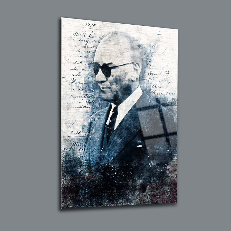 Atatürk 66 Cam Tablo, UV baskı ile tasarlanmış, yüksek kaliteli temper camdan üretilmiş şık duvar sanatı.
