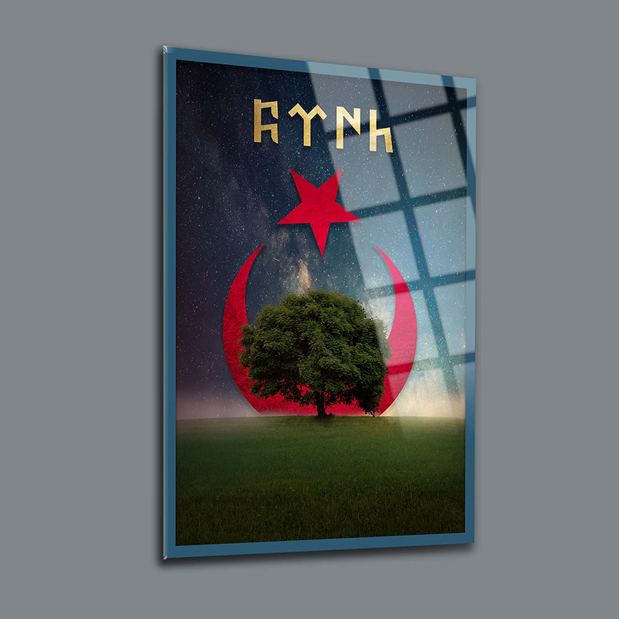 Ayyıldız Çınarı Cam Tablo with a star and crescent design on glass, showcasing modern Turkish art.