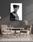 Atatürk 83 Cam Tablo - Şık oturma odası dekorasyonu, kaliteli UV baskı ile tasarlanmış.