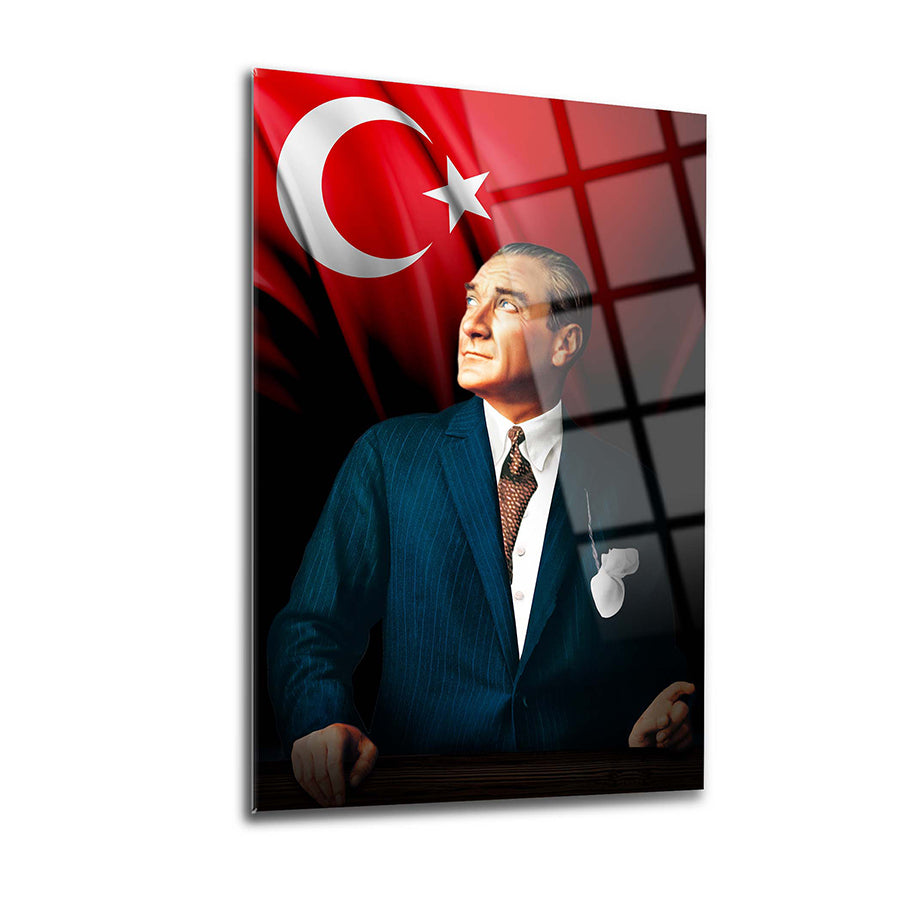 Atatürk 104 Cam Tablo, temperli 4mm cam ile tasarlanmış, yüksek kaliteli UV baskı, şık ve dayanıklı dekorasyon.
