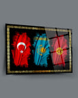 Türk Kırgız Kazak bayraklarıyla şık cam tablo, yüksek kaliteli UV baskı, estetik tasarım.
