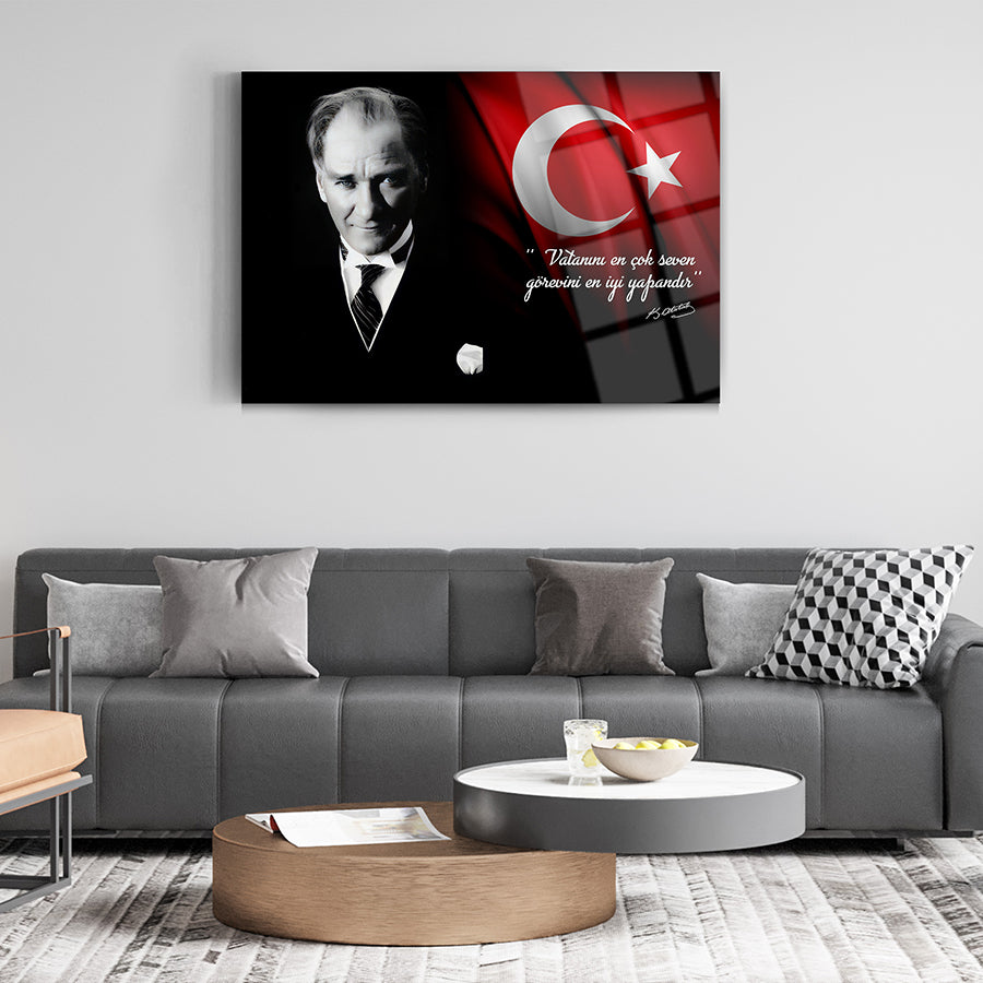 Atatürk 113 Cam Tablo with Turkish flag, perfect decorative glass art for modern living spaces.