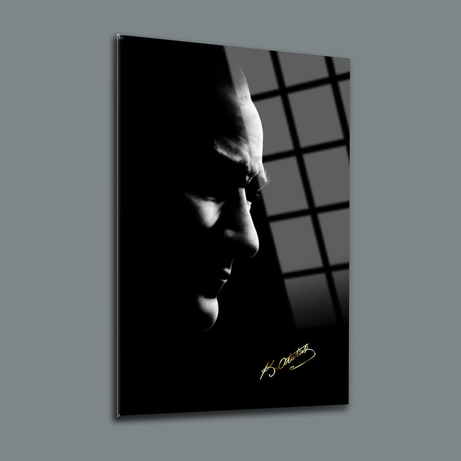 Atatürk 6 Cam Tablo, yüksek kaliteli UV baskı, 4mm kalınlığında temper cam ile şık tasarım.