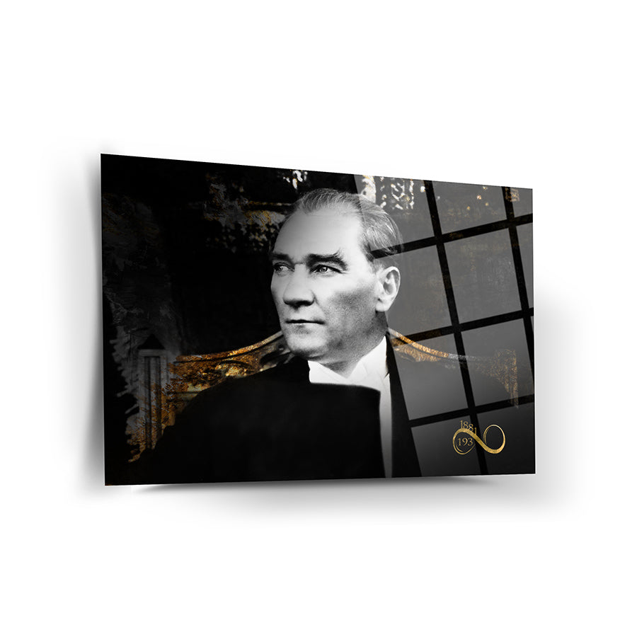 Atatürk 8 Cam Tablo, UV baskı ile yüksek kaliteli dikdörtgen cam tablosu, modern dekorasyon için ideal.