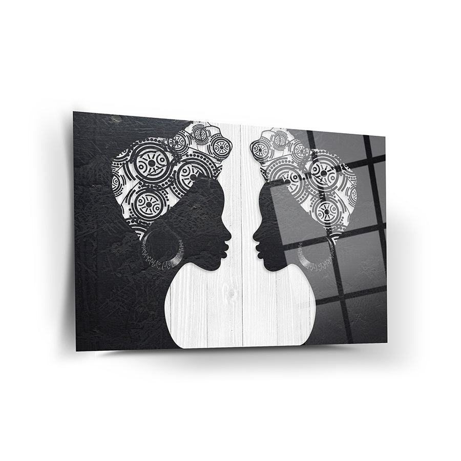 Afrikalı kadın silueti tasarımlı 3 cam tablo, siyah-beyaz şık ve modern dekorasyon için ideal.